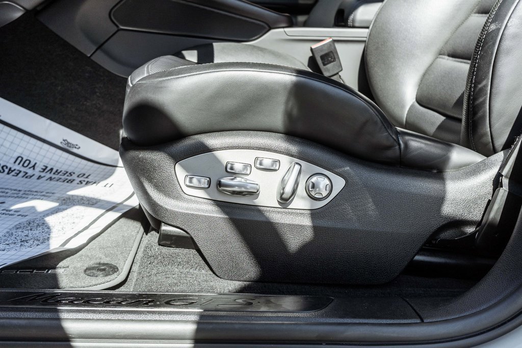 Used 2023 Porsche Macan GTS w/ Premium Package Plus image 29