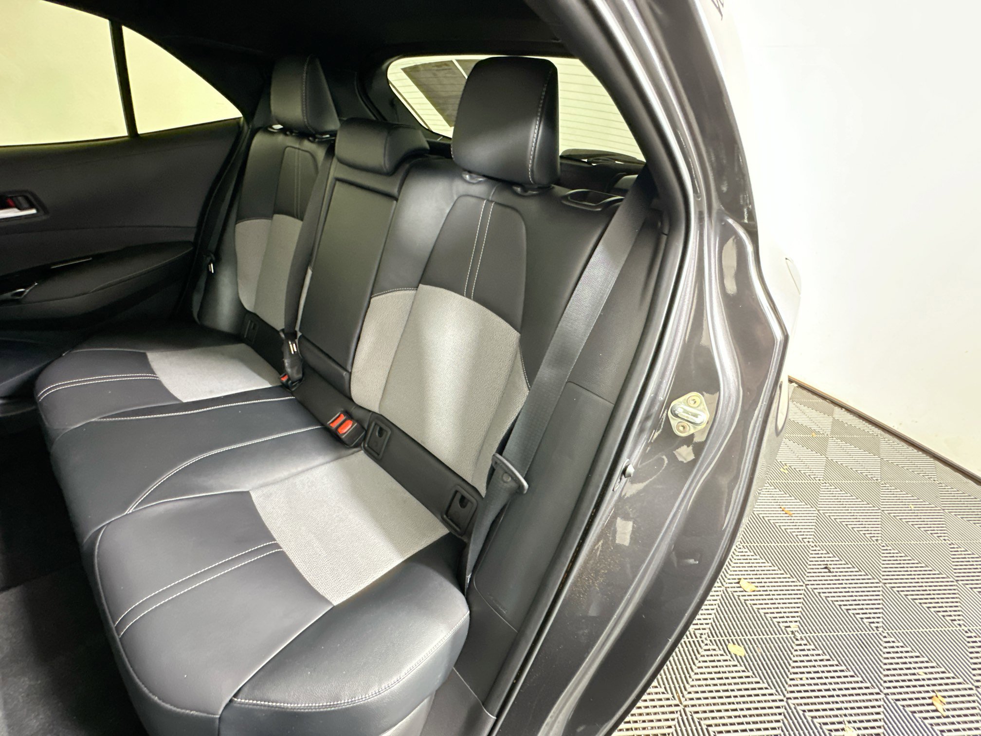 Used 2025 Toyota Corolla XSE image 26