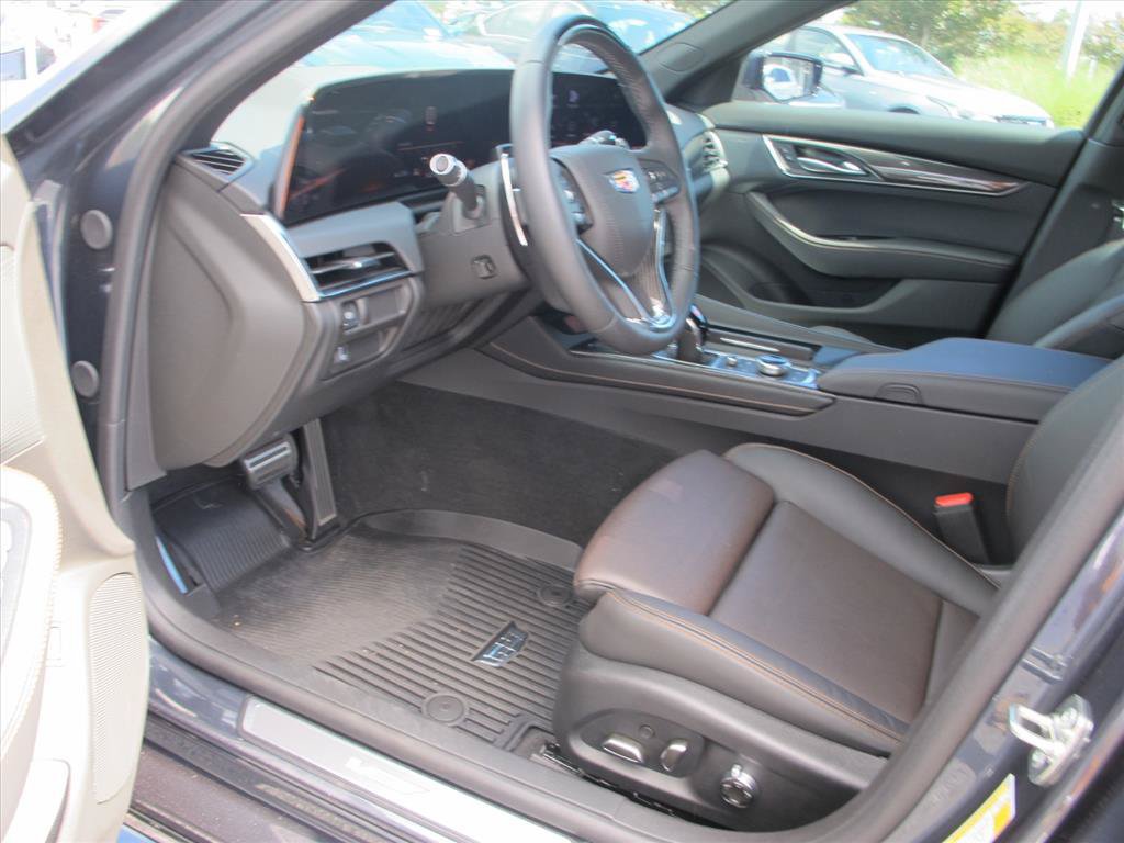 New 2026 Cadillac CT5 V RWD image 11