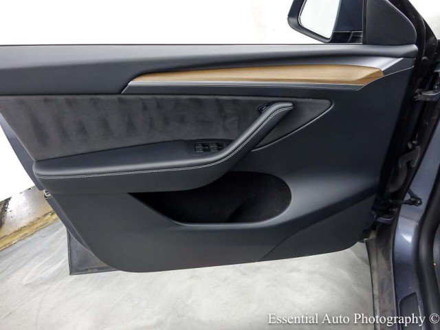 Used 2023 Tesla Model Y Performance AWD/4WD image 36
