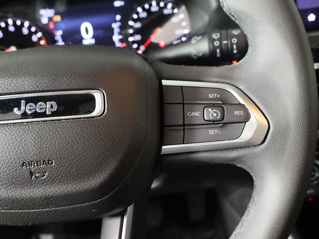 Used 2022 Jeep Compass Altitude w/ Sun and Sound Group image 41