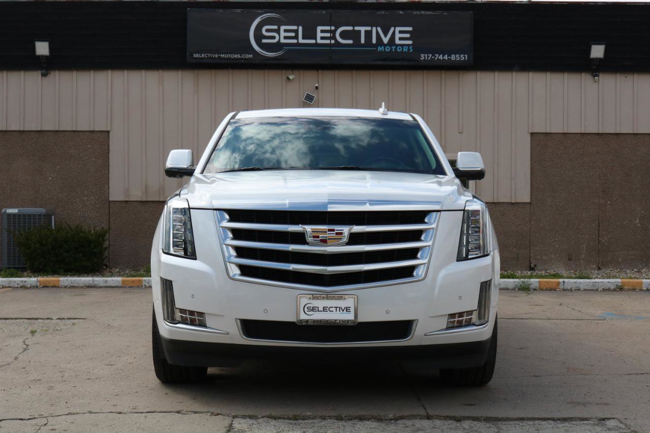 Used 2018 Cadillac Escalade ESV Luxury AWD/4WD image 3