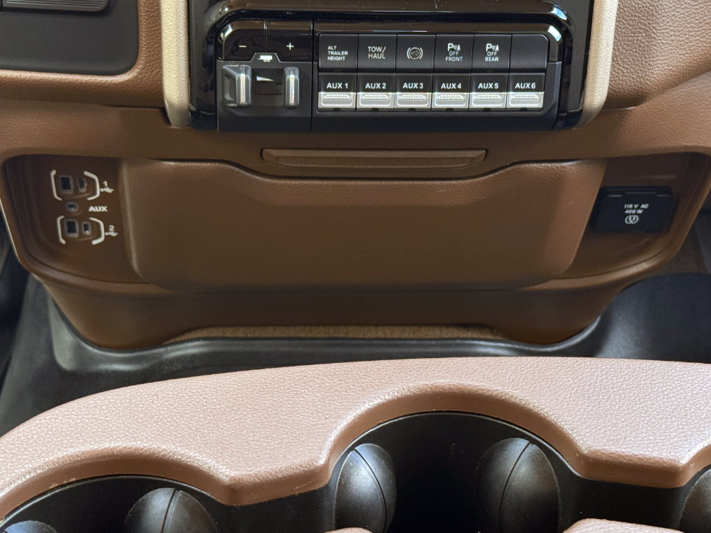 Used 2022 RAM 3500 Laramie AWD/4WD image 35
