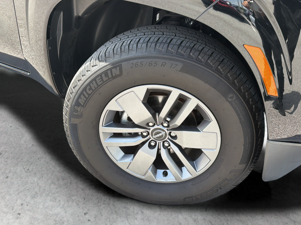 Certified 2025 Nissan Frontier SV RWD image 48