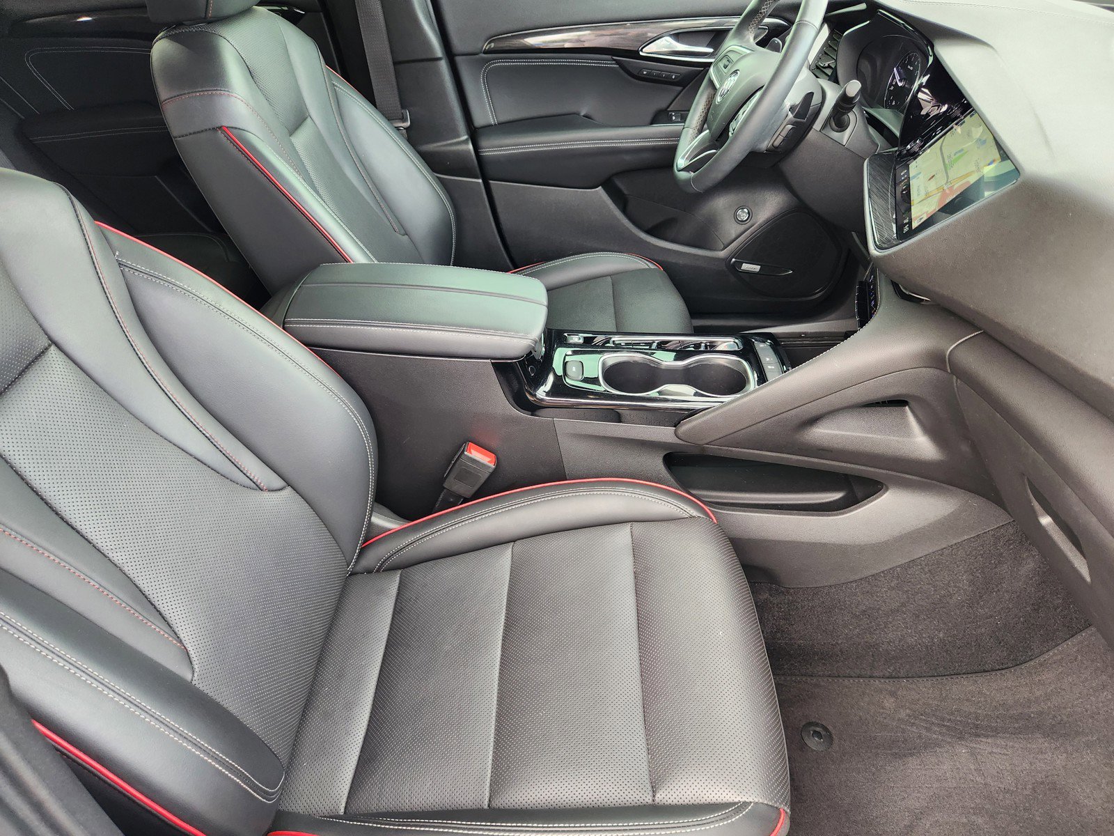 Used 2022 Buick Envision Essence w/ Technology Package I FWD image 12