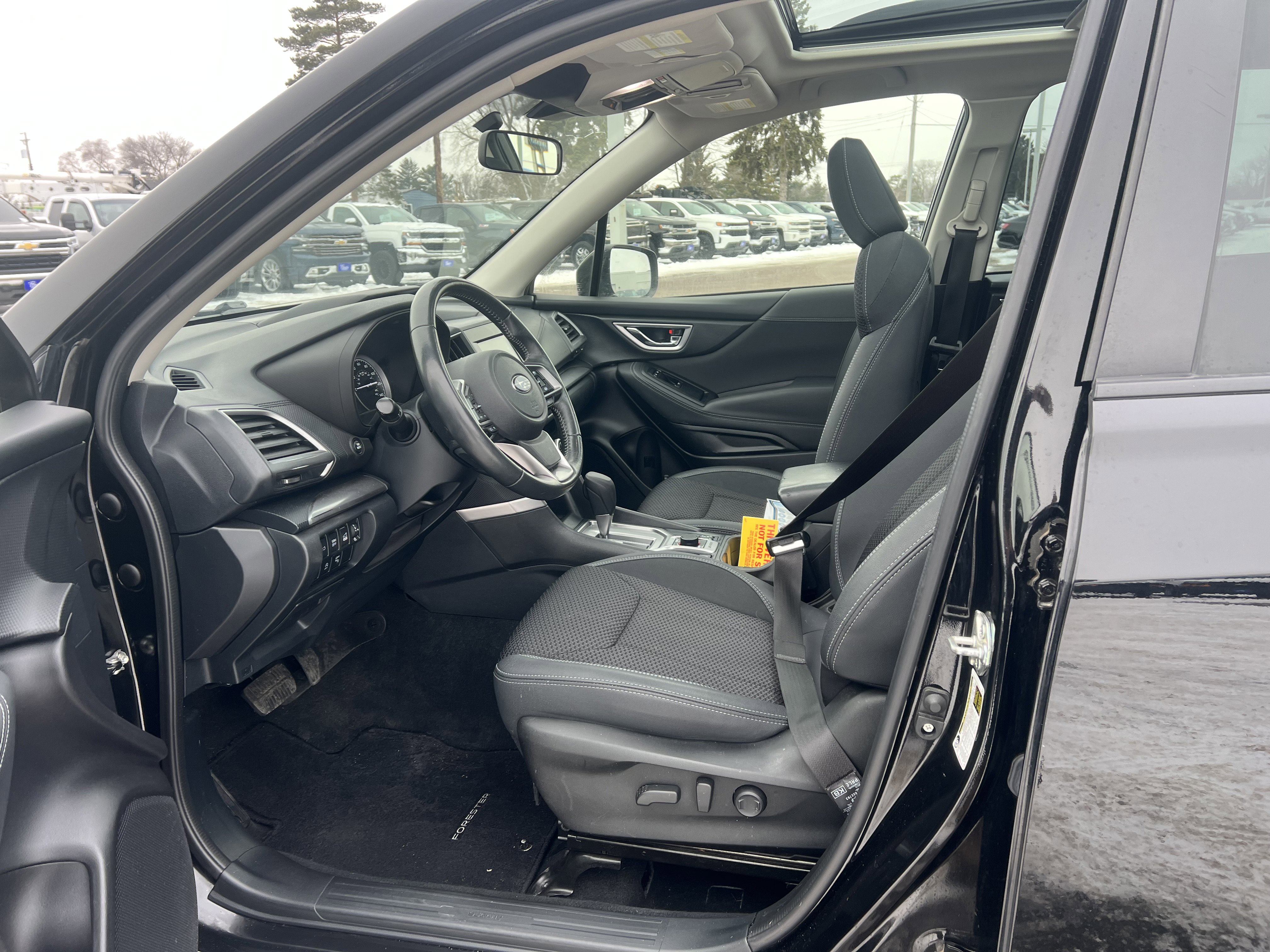 Used 2022 Subaru Forester Premium image 15