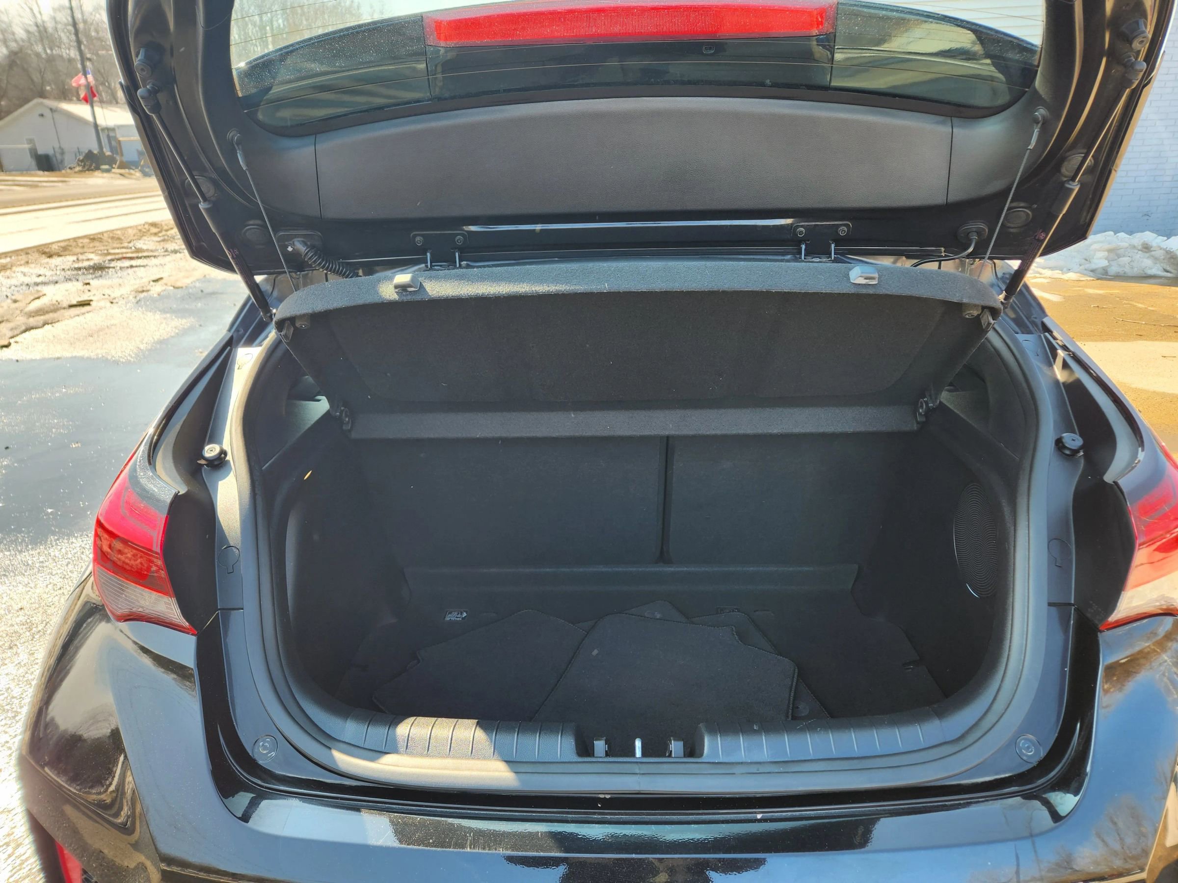 Used 2020 Hyundai Veloster Turbo image 14