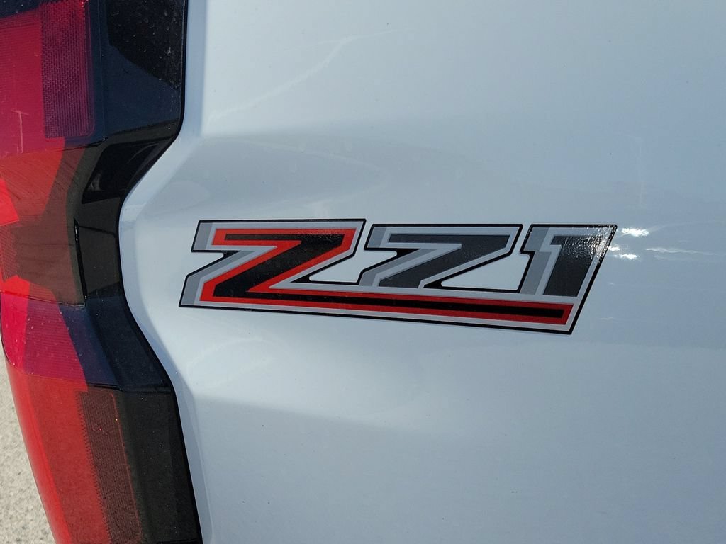 Used 2023 Chevrolet Colorado Z71 w/ Z71 Convenience Package 2 AWD/4WD image 6