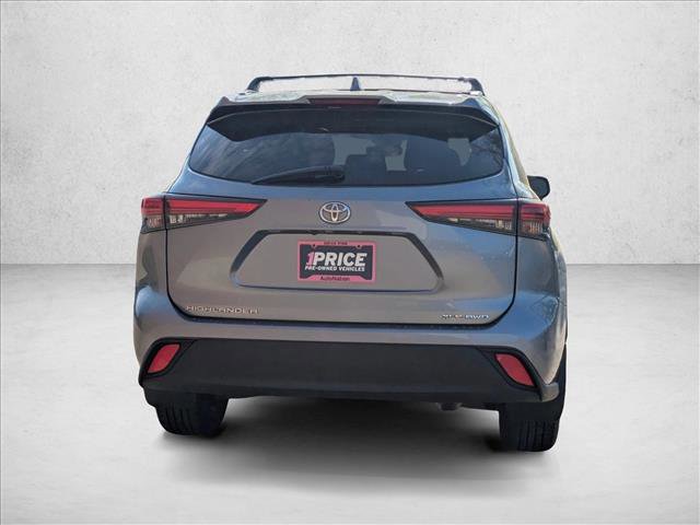 Used 2020 Toyota Highlander XLE image 7