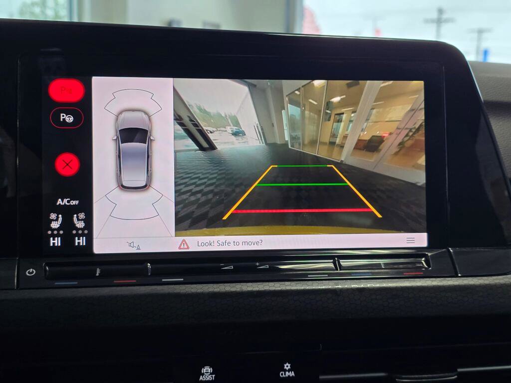 Used 2022 Volkswagen GTI Autobahn image 31