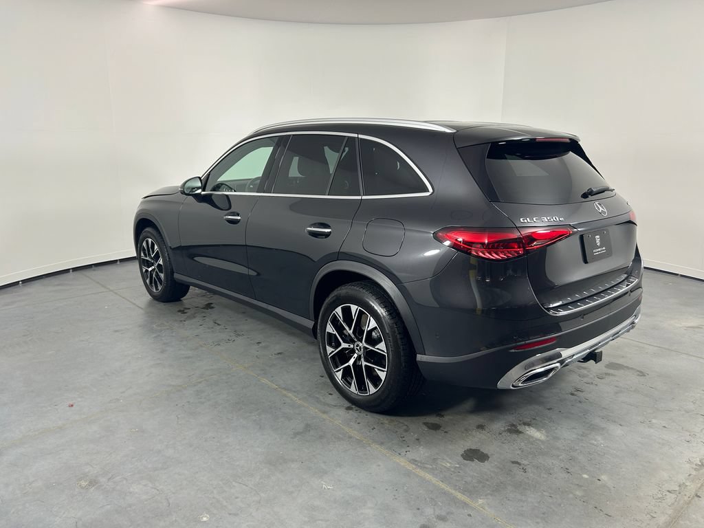 Used 2025 Mercedes-Benz GLC 350e 4MATIC image 3