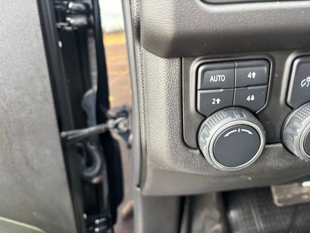 Used 2021 Chevrolet Tahoe Premier w/ Premium Package image 15