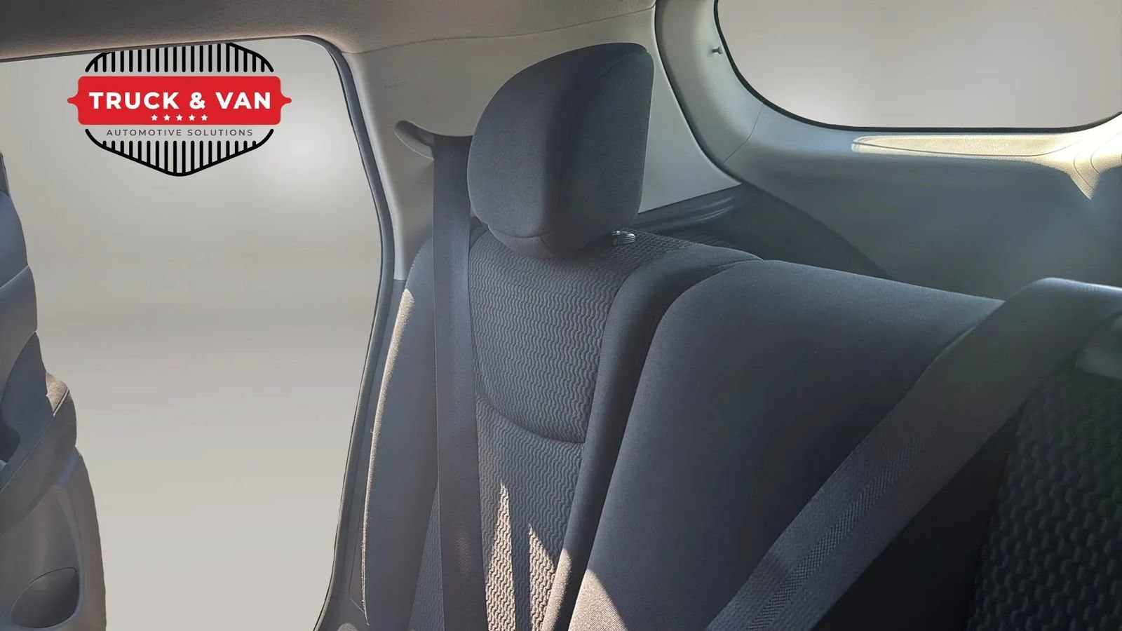 Used 2015 Nissan Leaf S FWD image 24