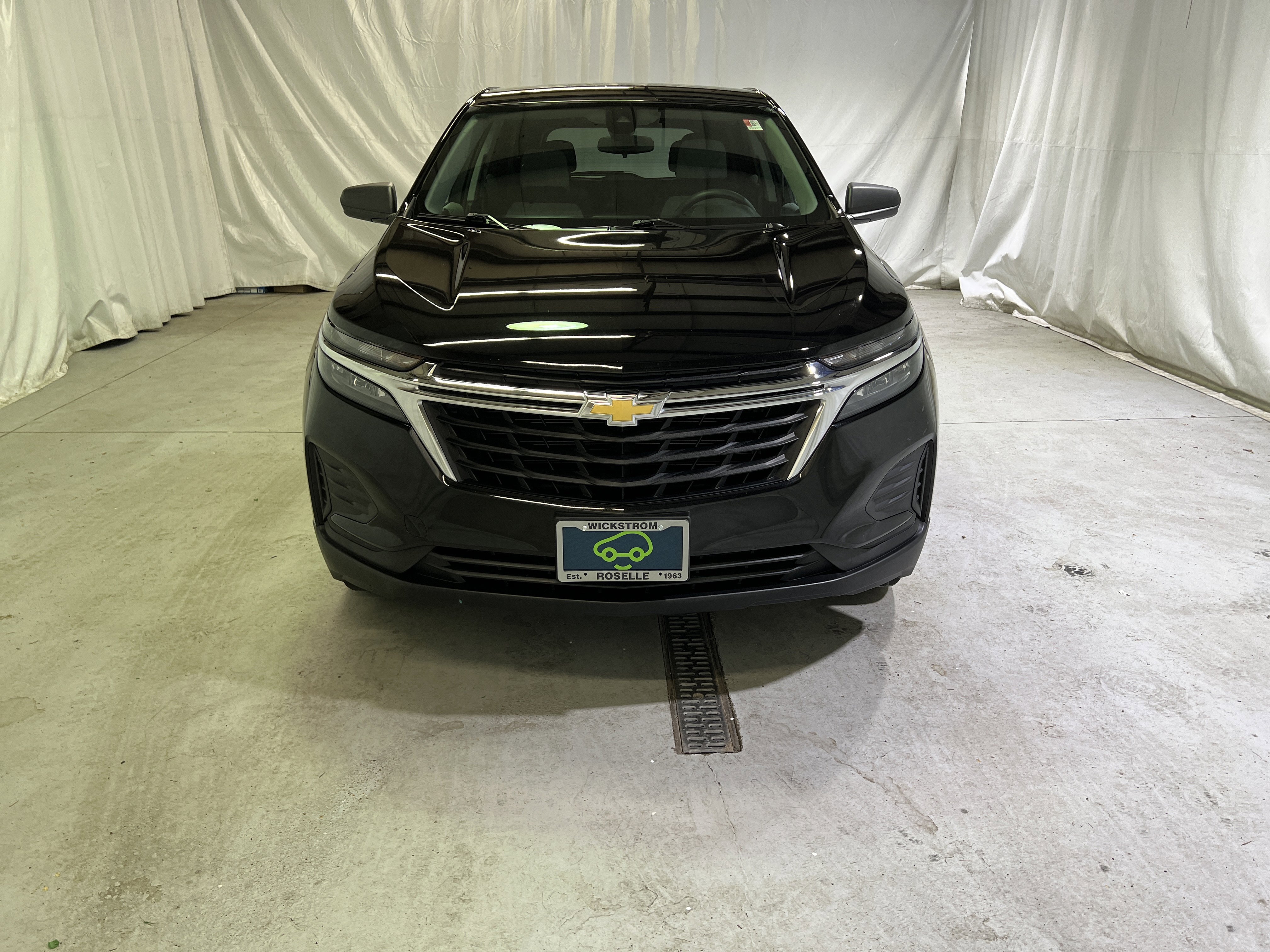 Certified 2023 Chevrolet Equinox LS w/ LS Convenience Package image 3