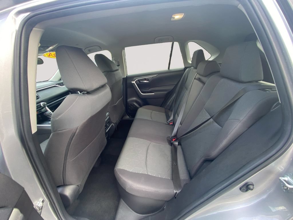 Used 2024 Toyota RAV4 XLE AWD/4WD image 13