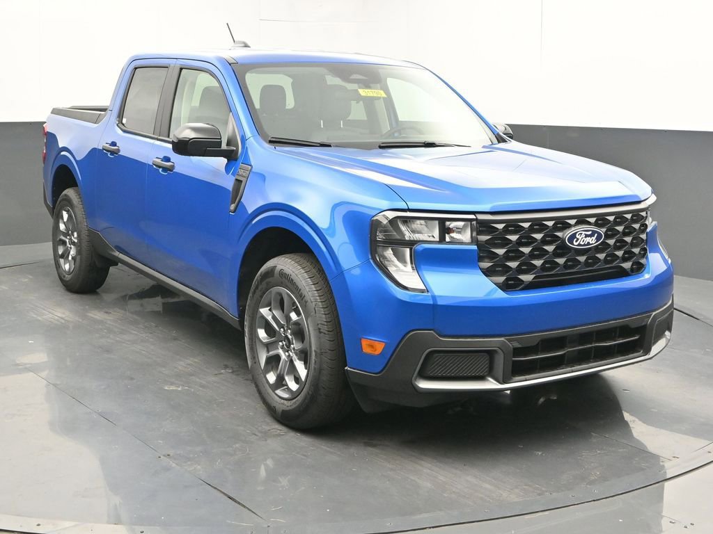 New 2025 Ford Maverick XLT w/ XLT Luxury Package image 2
