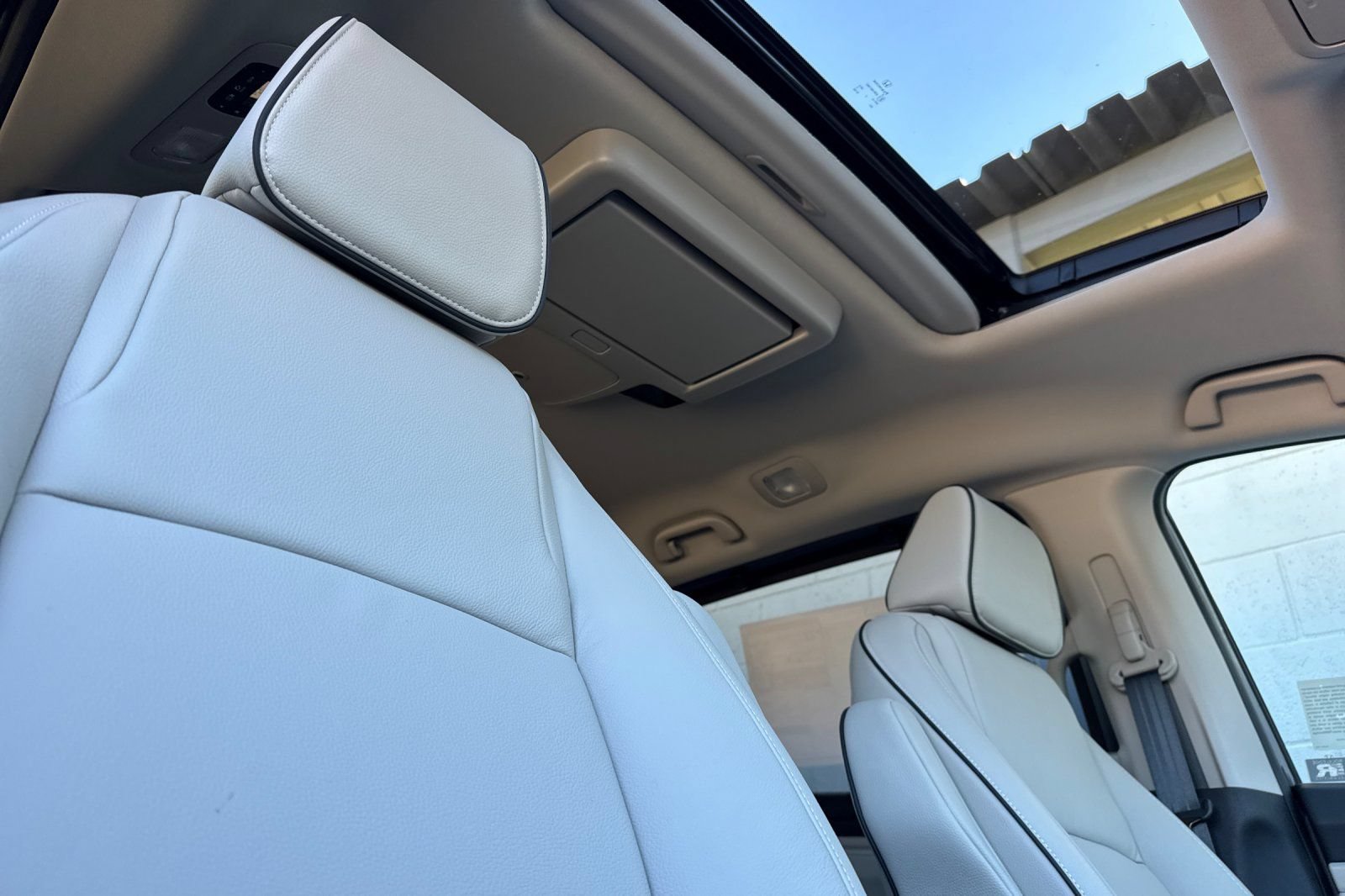 New 2026 Honda Odyssey Touring image 19