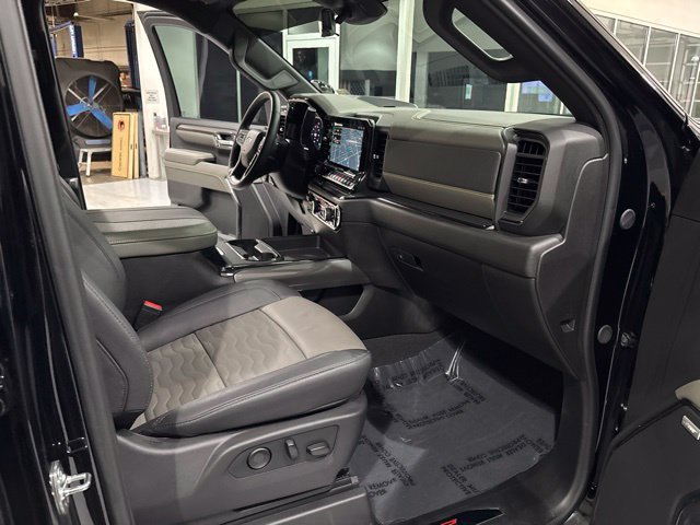 Used 2026 Chevrolet Silverado 2500 ZR2 AWD/4WD image 35