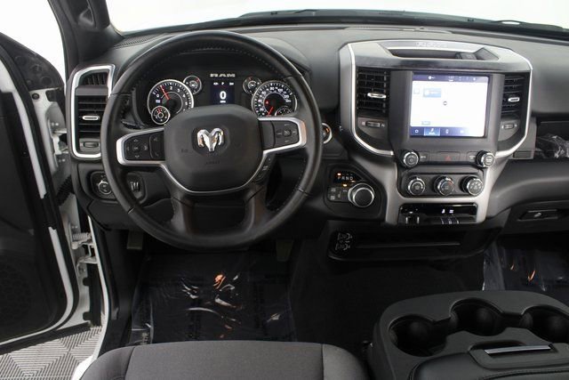 Used 2024 RAM 2500 Big Horn w/ Bed Utility Group image 10