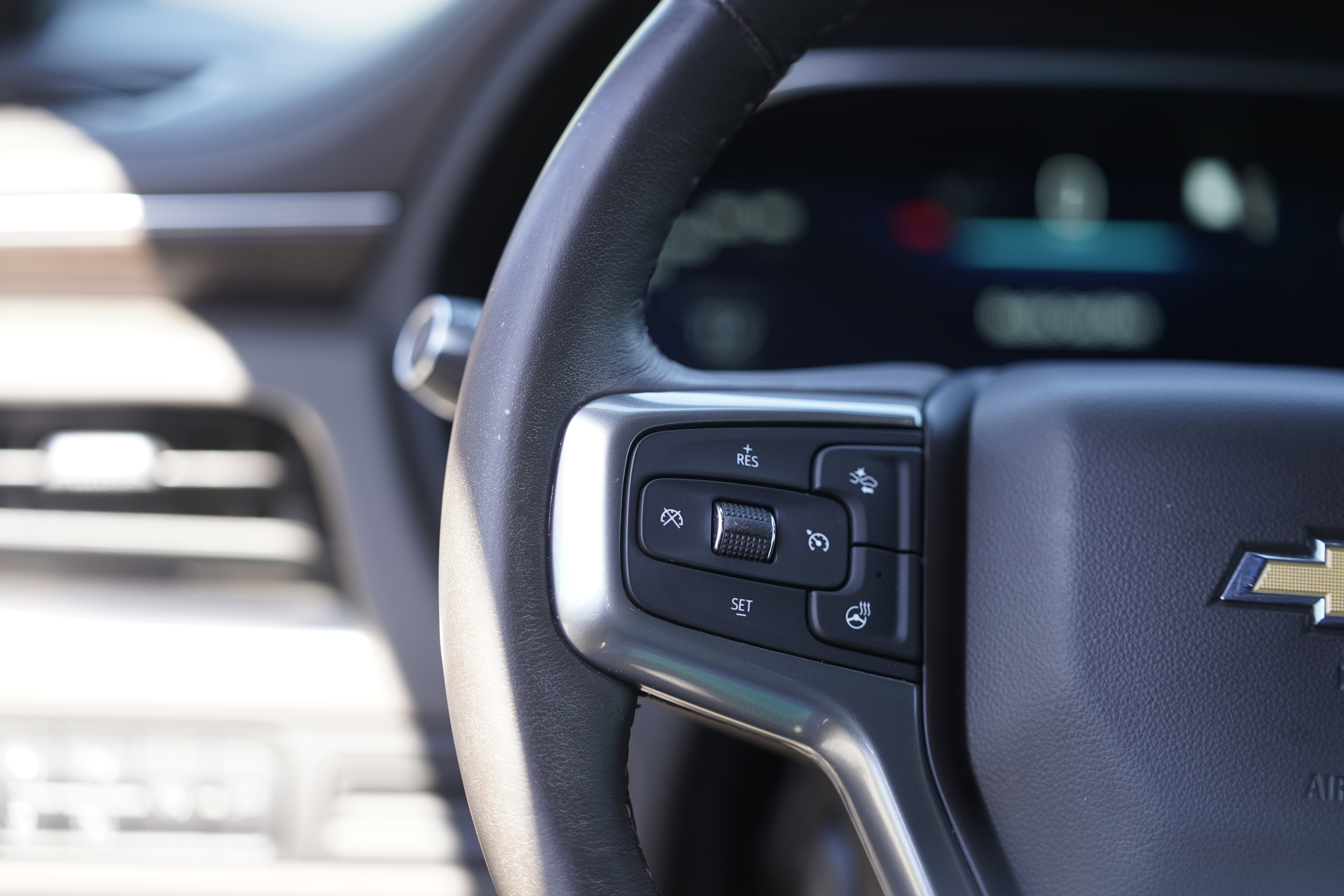 Used 2022 Chevrolet Tahoe LT w/ Luxury Package image 21