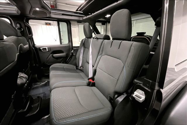 Used 2025 Jeep Wrangler Unlimited Rubicon 4xe w/ Convenience Group image 26