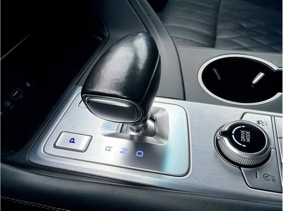 Used 2019 Genesis G70 2.0T Advanced w/ Prestige Package image 25