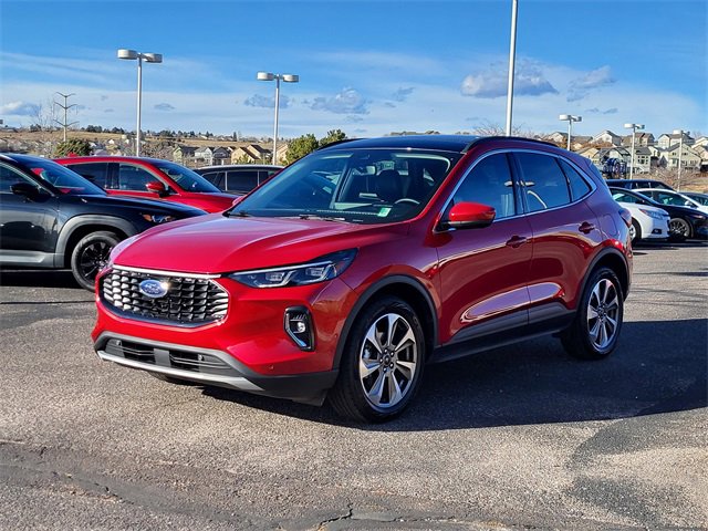 Used 2023 Ford Escape Platinum w/ Premium Technology Package image 7