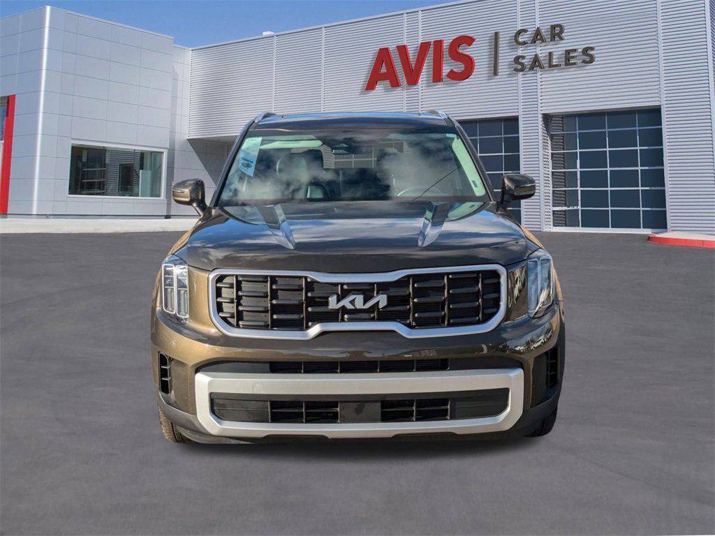 Used 2025 Kia Telluride S image 2