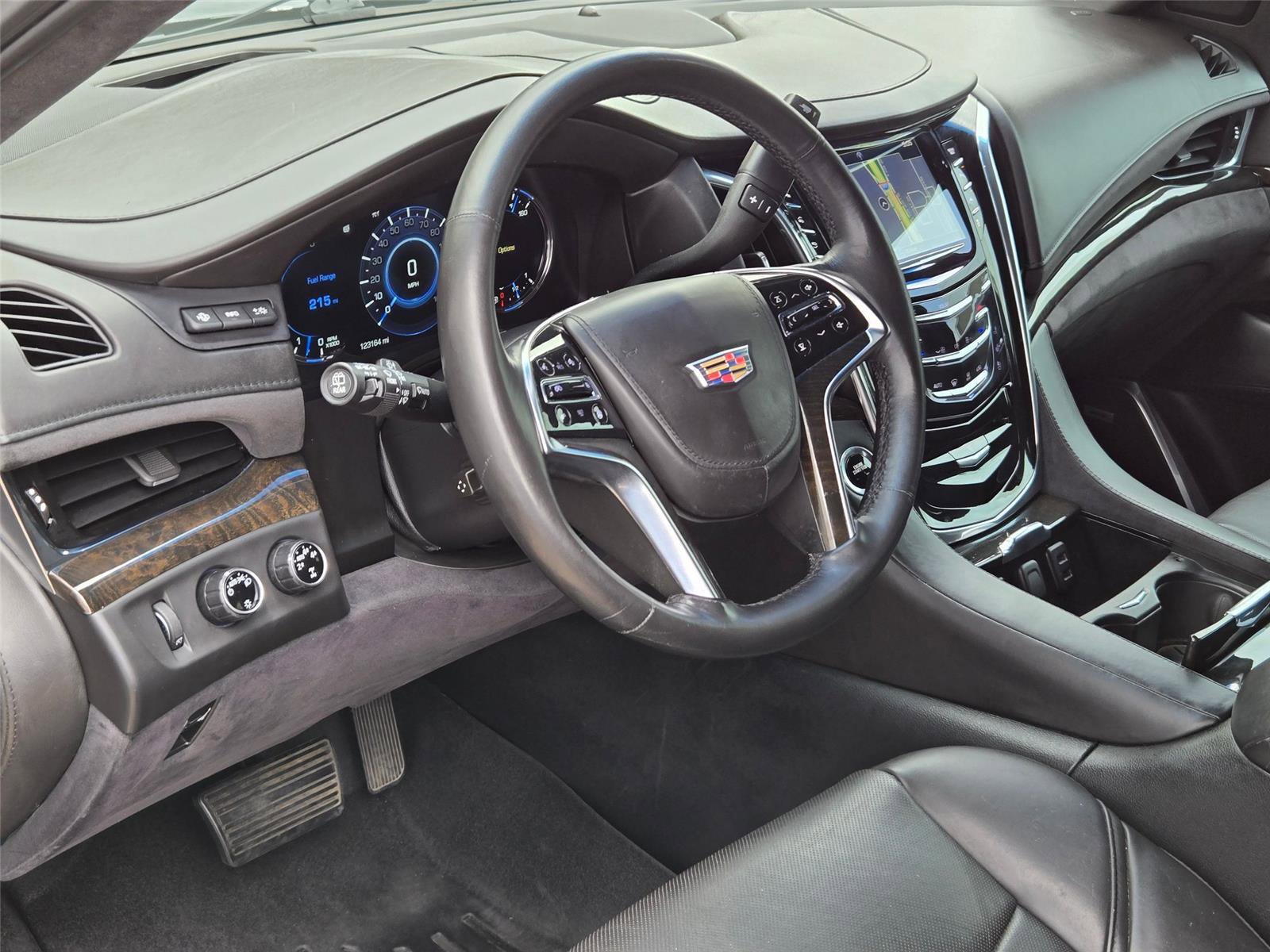 Used 2016 Cadillac Escalade Platinum AWD/4WD image 10