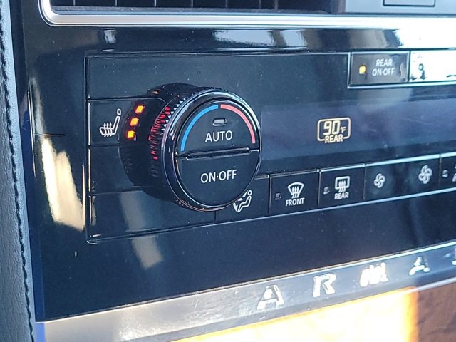 Used 2024 Nissan Armada SL image 11
