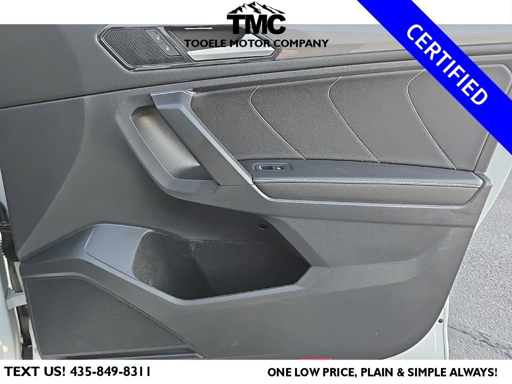 Used 2022 Volkswagen Tiguan SE R-Line image 32