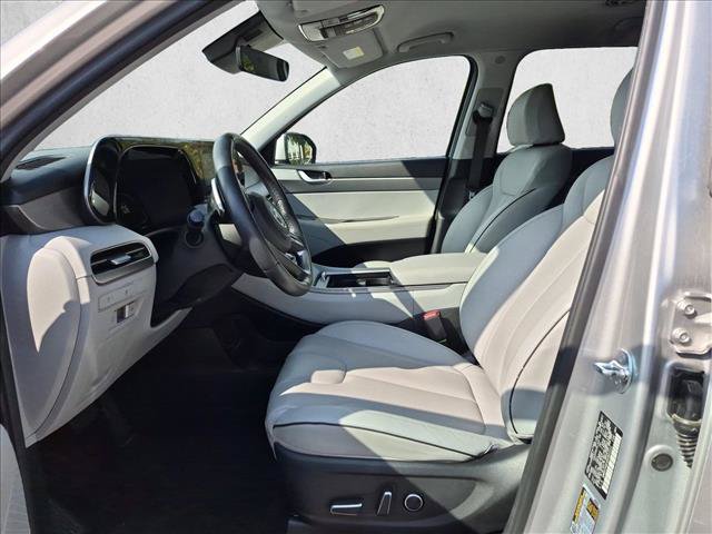 Used 2024 Hyundai Palisade SEL FWD image 16