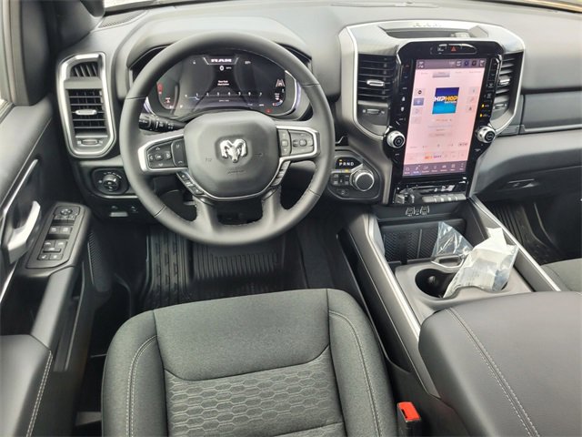 New 2026 RAM 1500 4x4 Crew Cab image 9