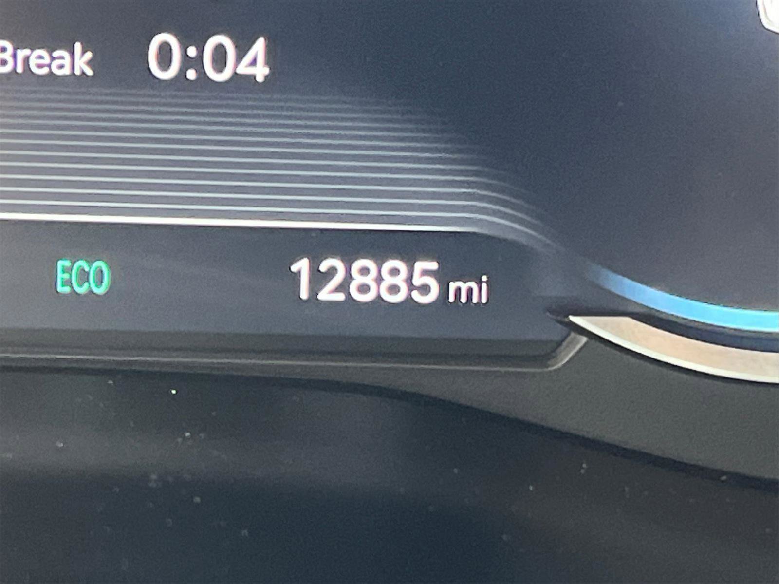 Used 2022 Genesis G70 3.3T image 28