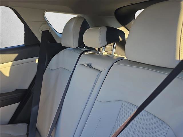 Used 2024 Kia Sportage EX image 19