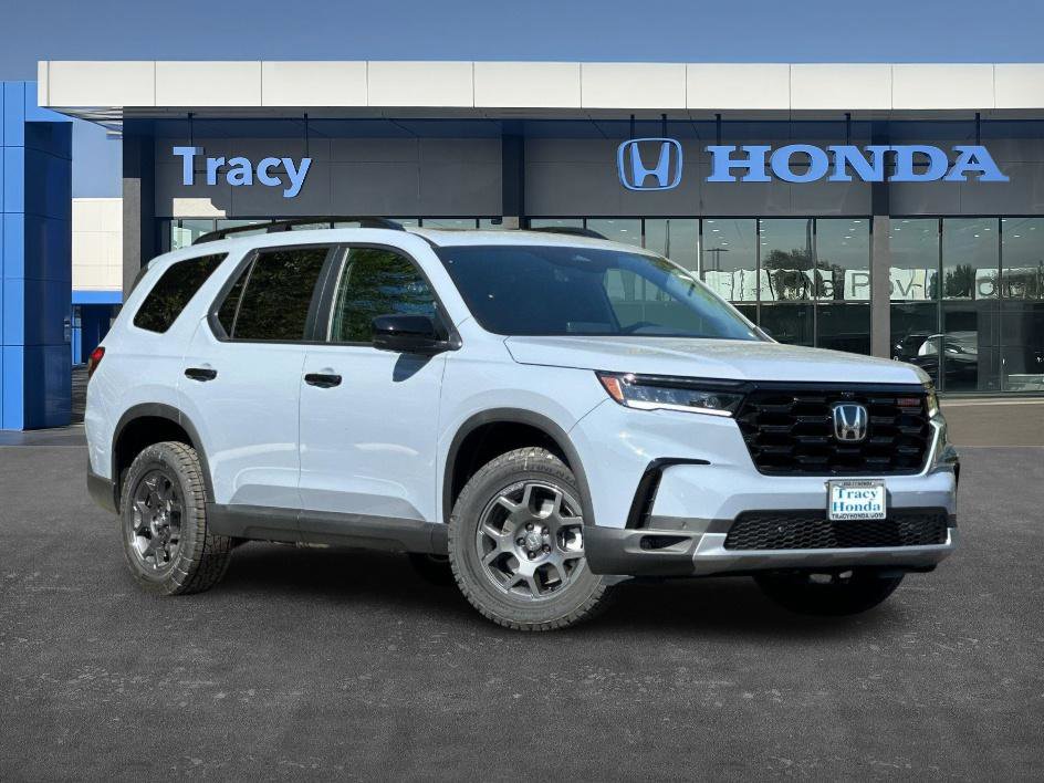 New 2025 Honda Pilot TrailSport