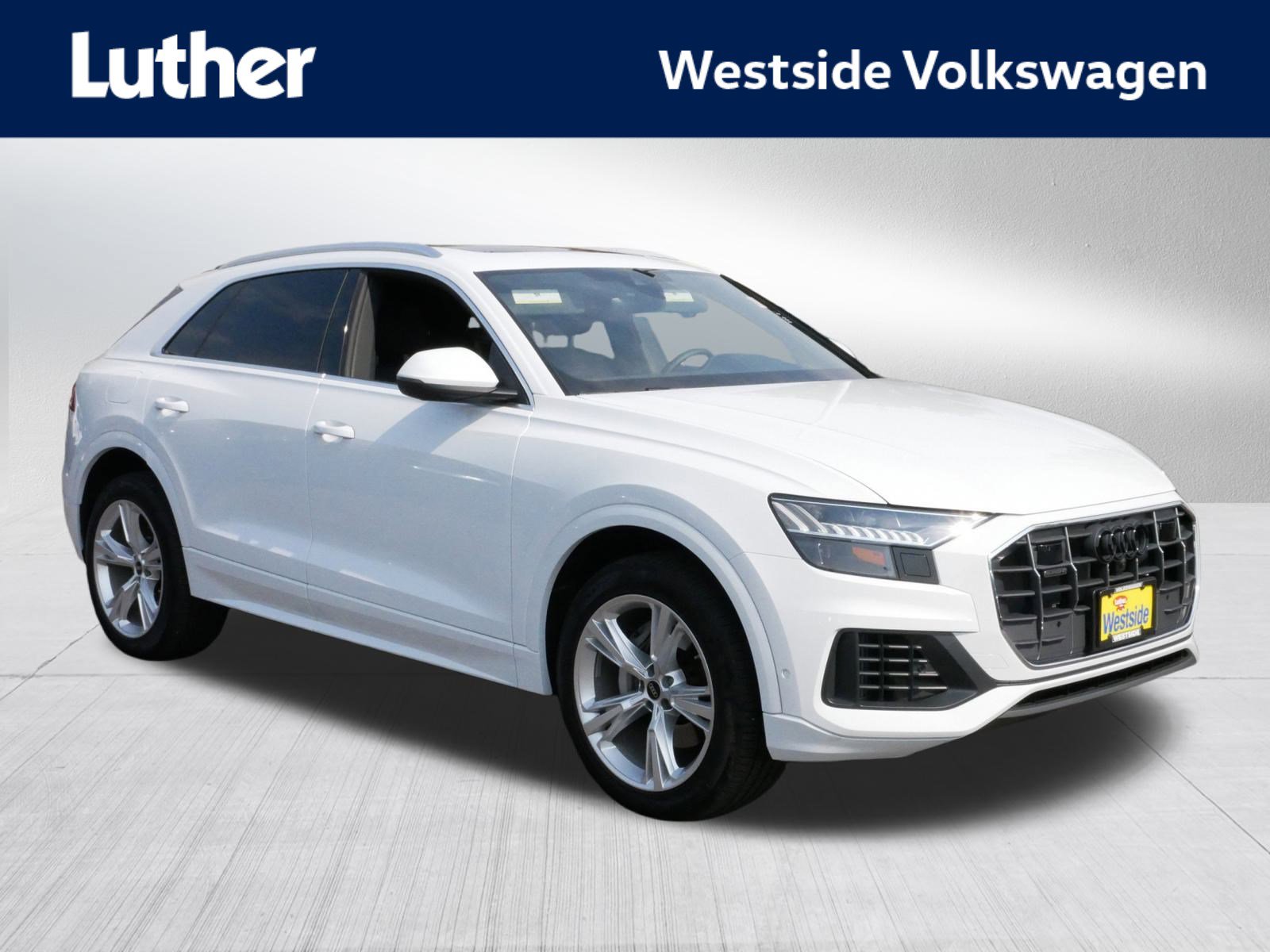 Used 2023 Audi Q8 Premium video 1