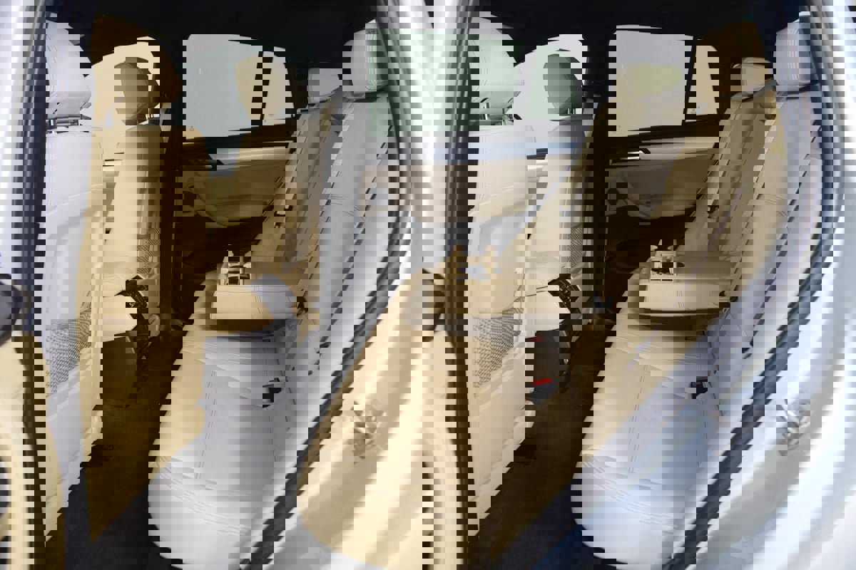 Used 2018 BMW X4 M40i image 48