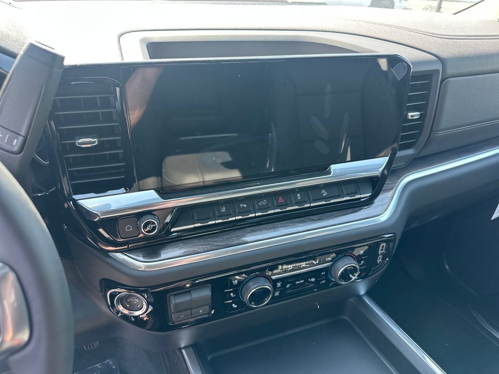 New 2026 Chevrolet Silverado 2500 LTZ w/ LTZ Convenience Package AWD/4WD image 23