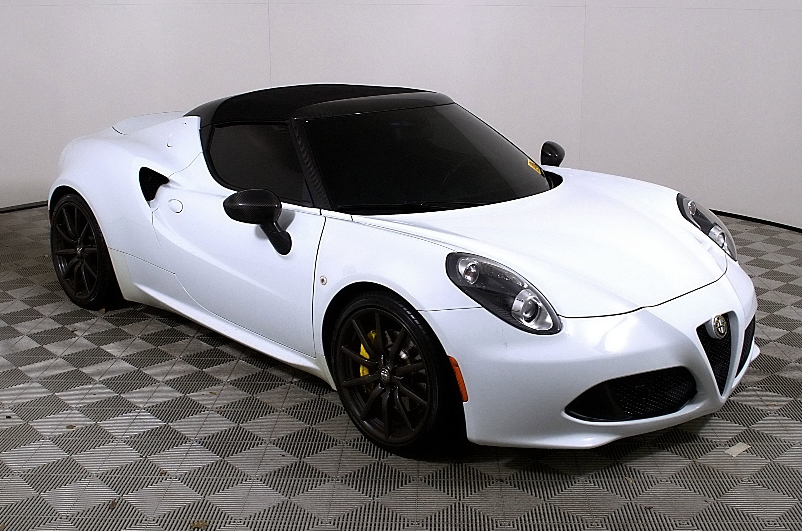 Used 2015 Alfa Romeo 4C Spider w/ Spider Track Package image 6