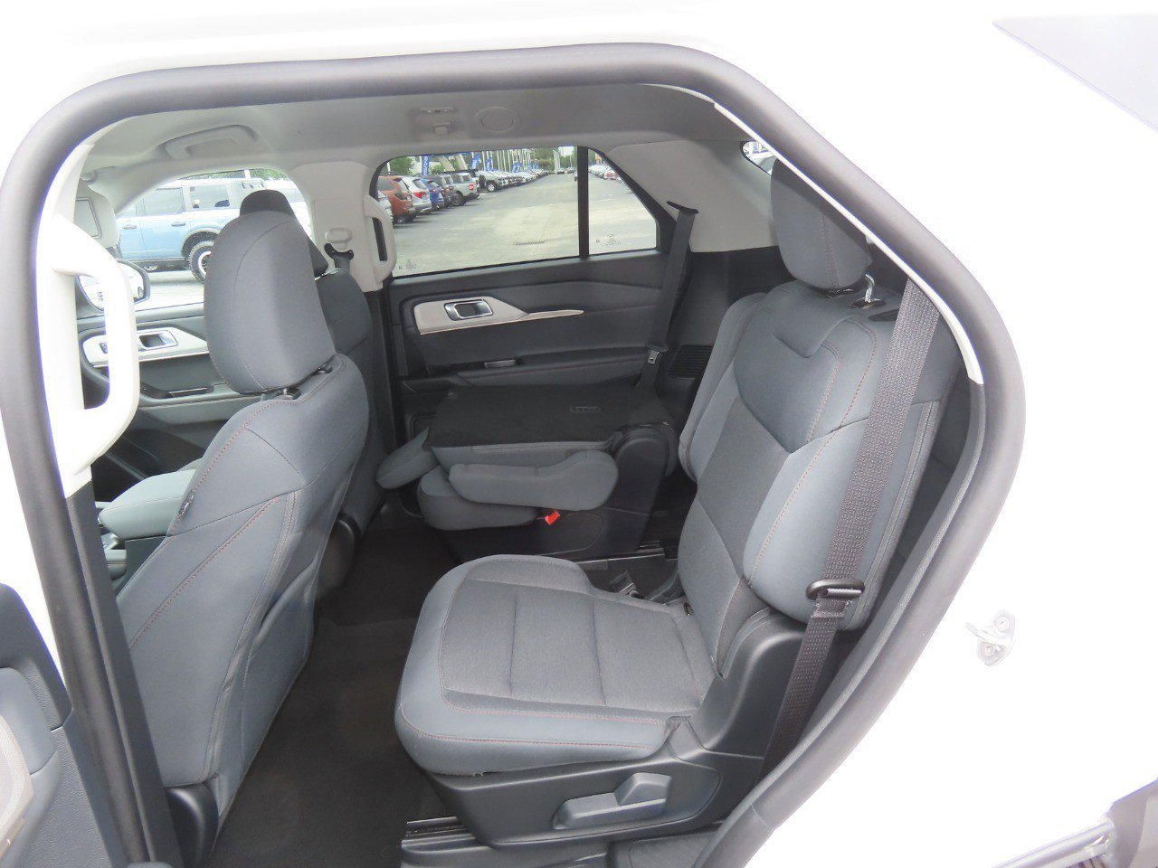 Certified 2025 Ford Explorer Active RWD image 21