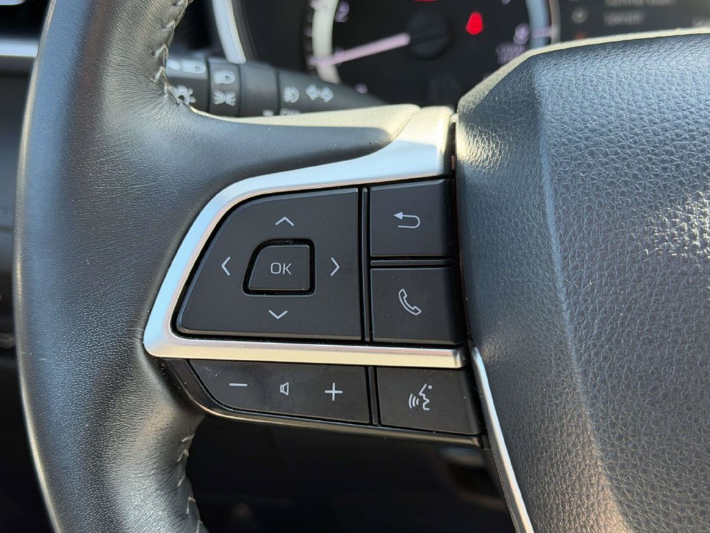 Used 2023 Toyota Highlander XSE AWD/4WD image 24