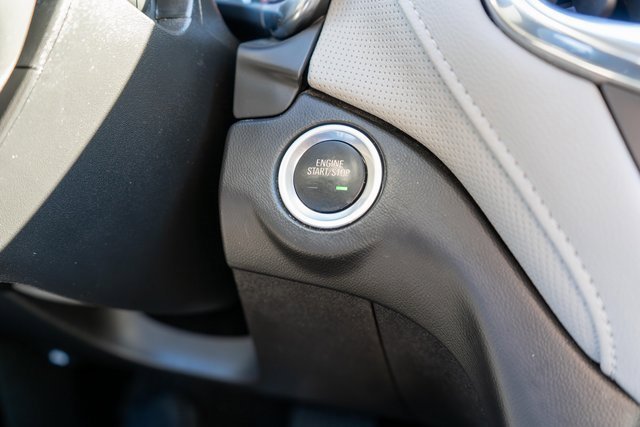 Used 2021 Chevrolet Equinox Premier image 26