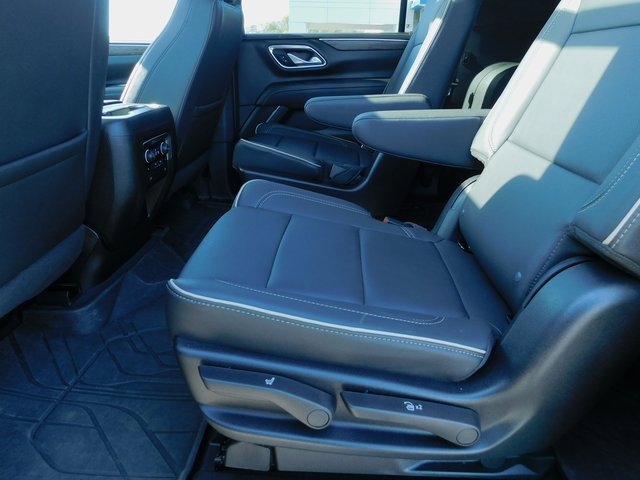 Used 2024 Chevrolet Suburban Premier w/ Premium Package image 22