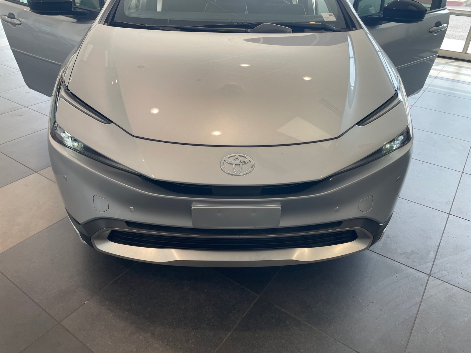 Certified 2026 Toyota Prius Plug-In Hybrid FWD image 23