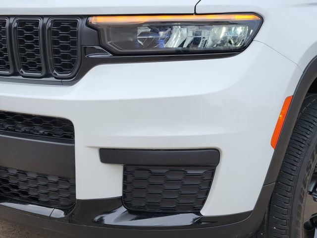 Certified 2025 Jeep Grand Cherokee L Laredo AWD/4WD image 8