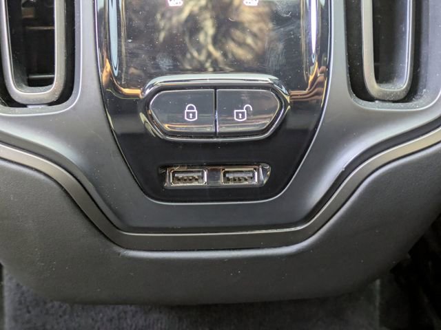 Used 2021 Aston Martin DBX image 15