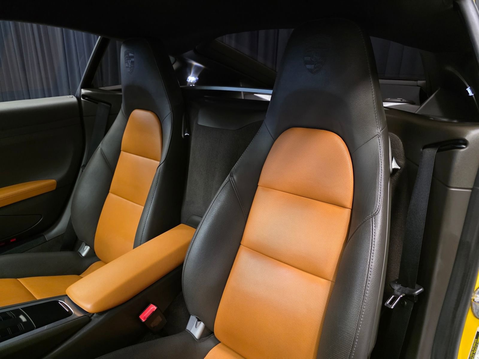 Used 2015 Porsche Cayman RWD image 20