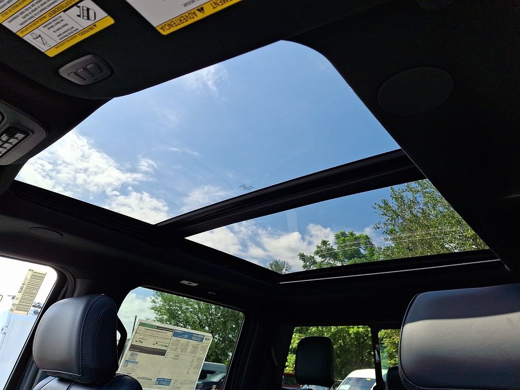 New 2026 Ford F250 Platinum AWD/4WD image 10