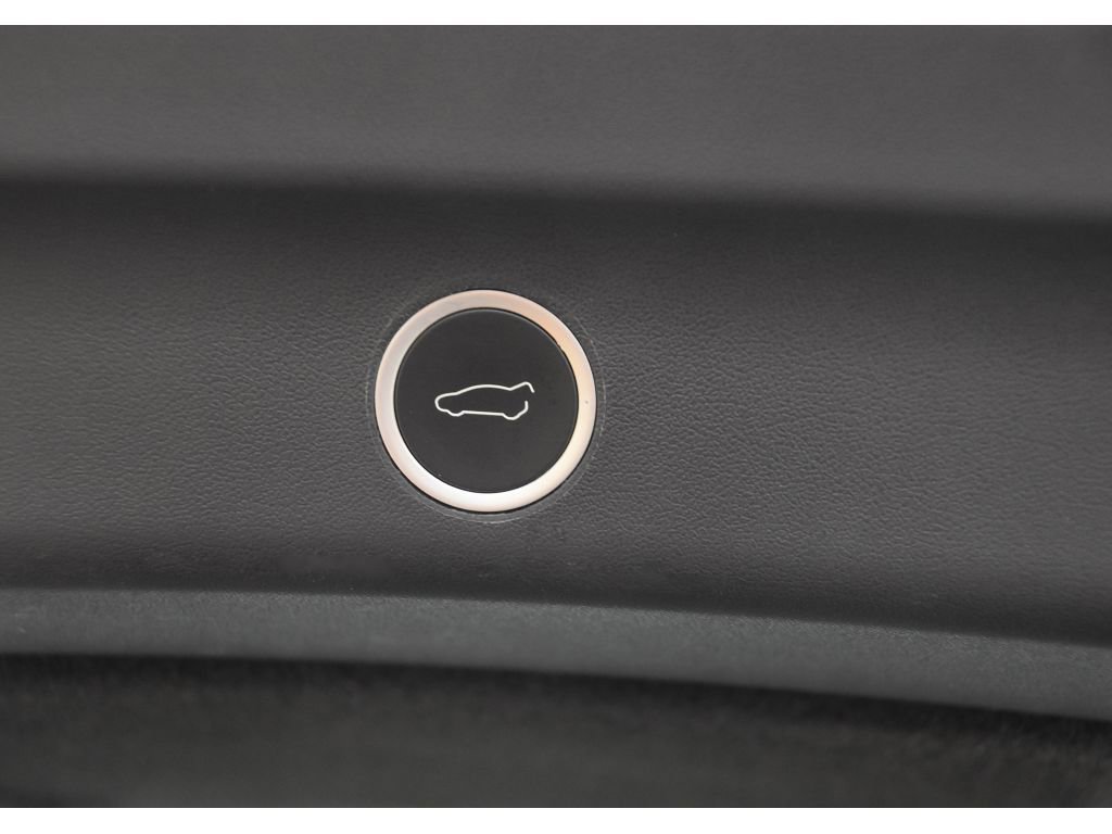 Used 2020 Tesla Model Y Performance image 22